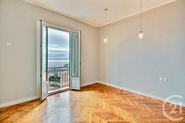 Afficher la photo en grand Appartement F5 à vendre - 4 pièces - 127.36 m2 - BEAUSOLEIL - 06 - PROVENCE-ALPES-COTE-D-AZUR - Century 21 Agence Gastaldy