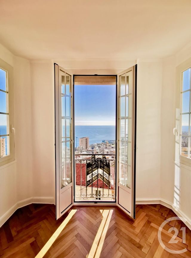 Afficher la photo en grand Appartement F5 à vendre - 4 pièces - 127.36 m2 - BEAUSOLEIL - 06 - PROVENCE-ALPES-COTE-D-AZUR - Century 21 Agence Gastaldy