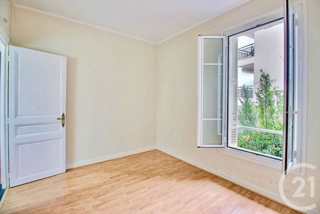 Afficher la photo en grand Appartement F5 à vendre - 4 pièces - 127.36 m2 - BEAUSOLEIL - 06 - PROVENCE-ALPES-COTE-D-AZUR - Century 21 Agence Gastaldy