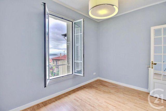 Afficher la photo en grand Appartement F5 à vendre - 4 pièces - 127.36 m2 - BEAUSOLEIL - 06 - PROVENCE-ALPES-COTE-D-AZUR - Century 21 Agence Gastaldy