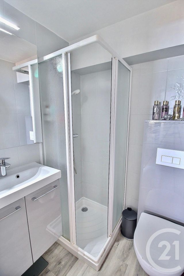 Afficher la photo en grand Appartement F5 à vendre - 5 pièces - 123.0 m2 - ROQUEBRUNE CAP MARTIN - 06 - PROVENCE-ALPES-COTE-D-AZUR - Century 21 Agence Gastaldy