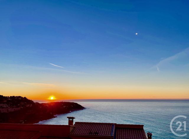 Afficher la photo en grand Appartement F5 à vendre - 5 pièces - 123.0 m2 - ROQUEBRUNE CAP MARTIN - 06 - PROVENCE-ALPES-COTE-D-AZUR - Century 21 Agence Gastaldy