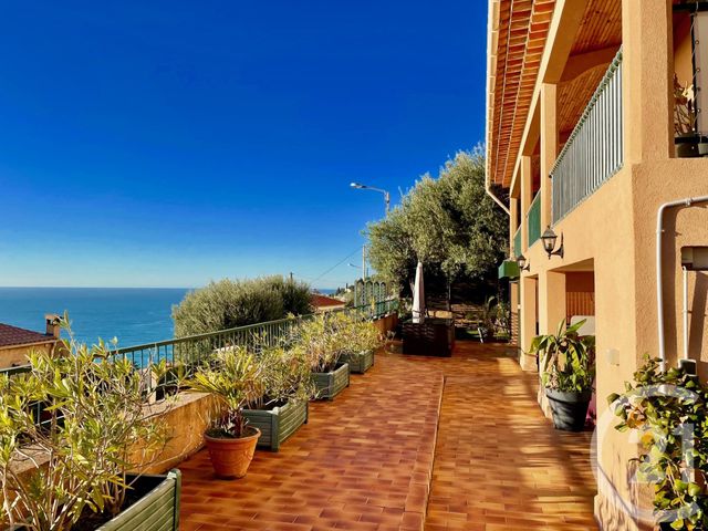 Afficher la photo en grand Appartement F5 à vendre - 5 pièces - 123.0 m2 - ROQUEBRUNE CAP MARTIN - 06 - PROVENCE-ALPES-COTE-D-AZUR - Century 21 Agence Gastaldy