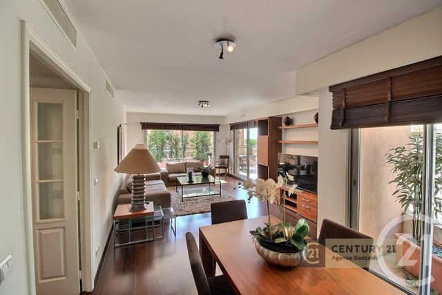 Afficher la photo en grand Appartement F3 à vendre - 3 pièces - 86.0 m2 - BEAUSOLEIL - 06 - PROVENCE-ALPES-COTE-D-AZUR - Century 21 Agence Gastaldy