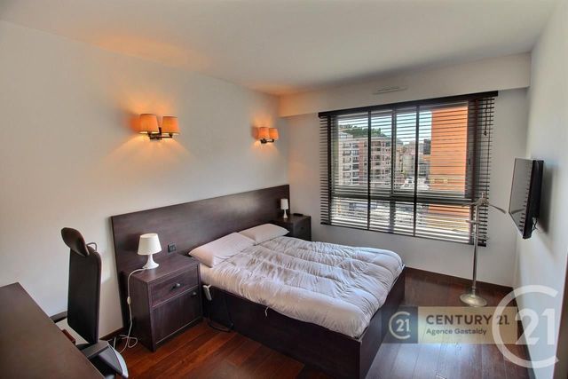 Afficher la photo en grand Appartement F3 à vendre - 3 pièces - 86.0 m2 - BEAUSOLEIL - 06 - PROVENCE-ALPES-COTE-D-AZUR - Century 21 Agence Gastaldy
