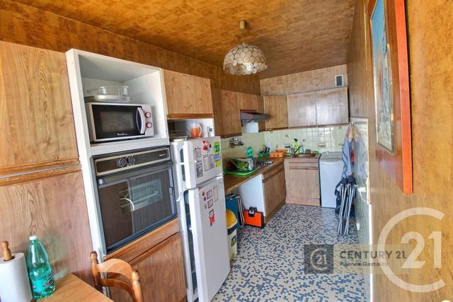 Studio à vendre - 1 pièce - 32.03 m2 - CAP D AIL - 06 - PROVENCE-ALPES-COTE-D-AZUR - Century 21 Agence Gastaldy Studio à vendre - 1 pièce - 32.03 m2 - CAP D AIL - 06 - PROVENCE-ALPES-COTE-D-AZUR - Century 21 Agence Gastaldy