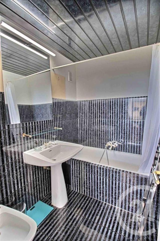 Appartement F2 à louer - 2 pièces - 53.47 m2 - CAP D AIL - 06 - PROVENCE-ALPES-COTE-D-AZUR - Century 21 Agence Gastaldy