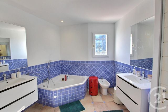 maison à louer - 5 pièces - 180.0 m2 - ROQUEBRUNE CAP MARTIN - 06 - PROVENCE-ALPES-COTE-D-AZUR - Century 21 Agence Gastaldy