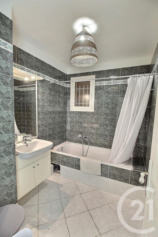 Appartement F4 à louer - 4 pièces - 86.61 m2 - CAP D AIL - 06 - PROVENCE-ALPES-COTE-D-AZUR - Century 21 Agence Gastaldy