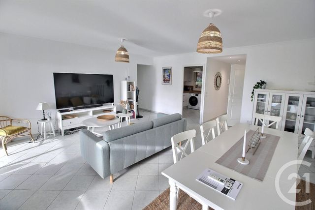 Appartement F4 à louer - 4 pièces - 86.61 m2 - CAP D AIL - 06 - PROVENCE-ALPES-COTE-D-AZUR - Century 21 Agence Gastaldy