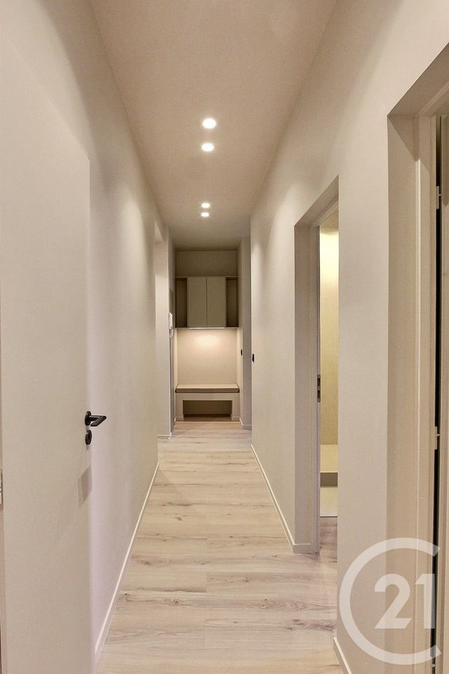 Afficher la photo en grand Appartement F3 à vendre - 3 pièces - 58.17 m2 - NICE - 06 - PROVENCE-ALPES-COTE-D-AZUR - Century 21 Agence Gastaldy