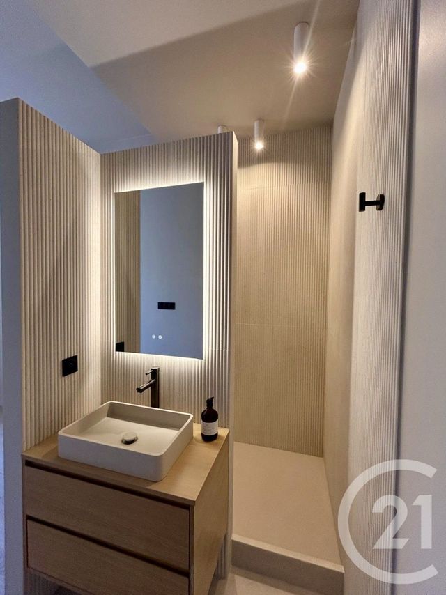 Afficher la photo en grand Appartement F3 à vendre - 3 pièces - 58.17 m2 - NICE - 06 - PROVENCE-ALPES-COTE-D-AZUR - Century 21 Agence Gastaldy
