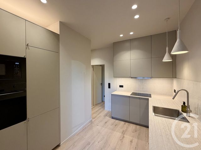 Afficher la photo en grand Appartement F3 à vendre - 3 pièces - 58.17 m2 - NICE - 06 - PROVENCE-ALPES-COTE-D-AZUR - Century 21 Agence Gastaldy