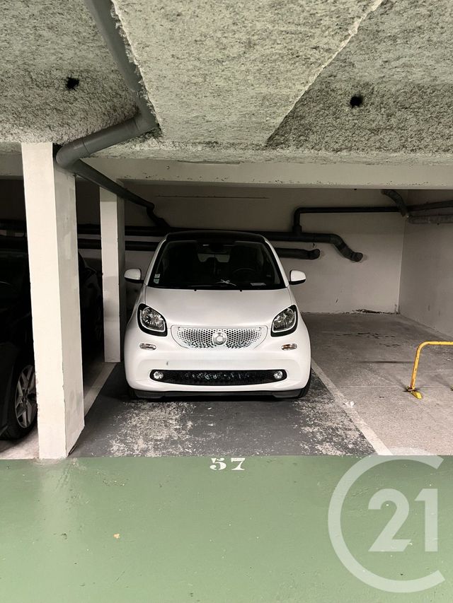 Parking à louer CAP D AIL