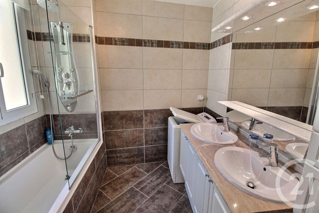 Appartement F2 à louer - 2 pièces - 59.3 m2 - CAP D AIL - 06 - PROVENCE-ALPES-COTE-D-AZUR - Century 21 Agence Gastaldy