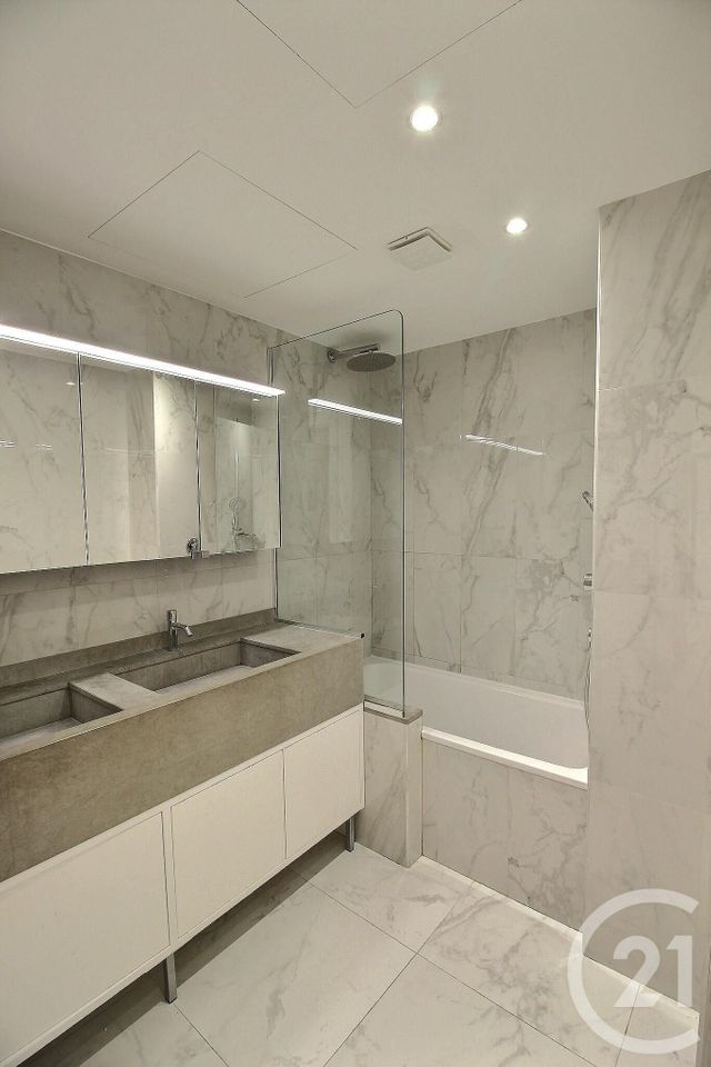 Appartement F3 à louer - 3 pièces - 77.12 m2 - CAP D AIL - 06 - PROVENCE-ALPES-COTE-D-AZUR - Century 21 Agence Gastaldy